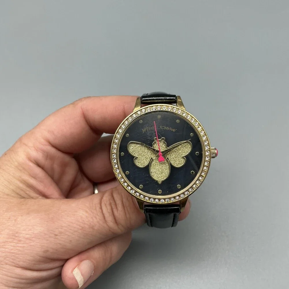 Betsey Johnson Womens Watch 39mm Black Bee Dial Gold Tone Leather New Battery